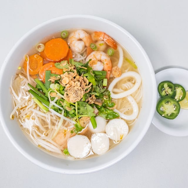 Seafood Noodle Soup / Hủ Tiếu Mì Hải Sản.