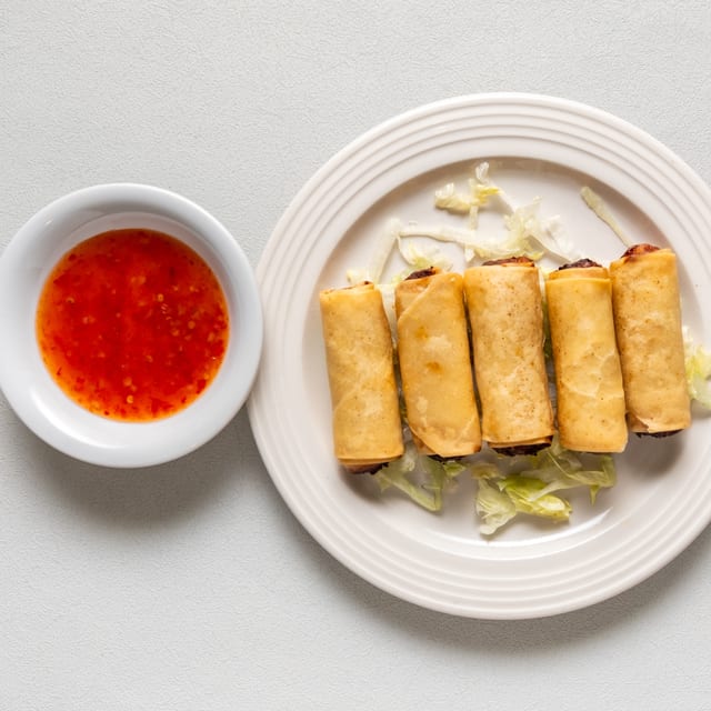 Fried Spring Rolls / Chả Giò Chiên.