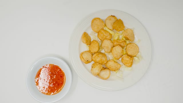 Fried Fish Meatballs / Cá Viên Chiên.